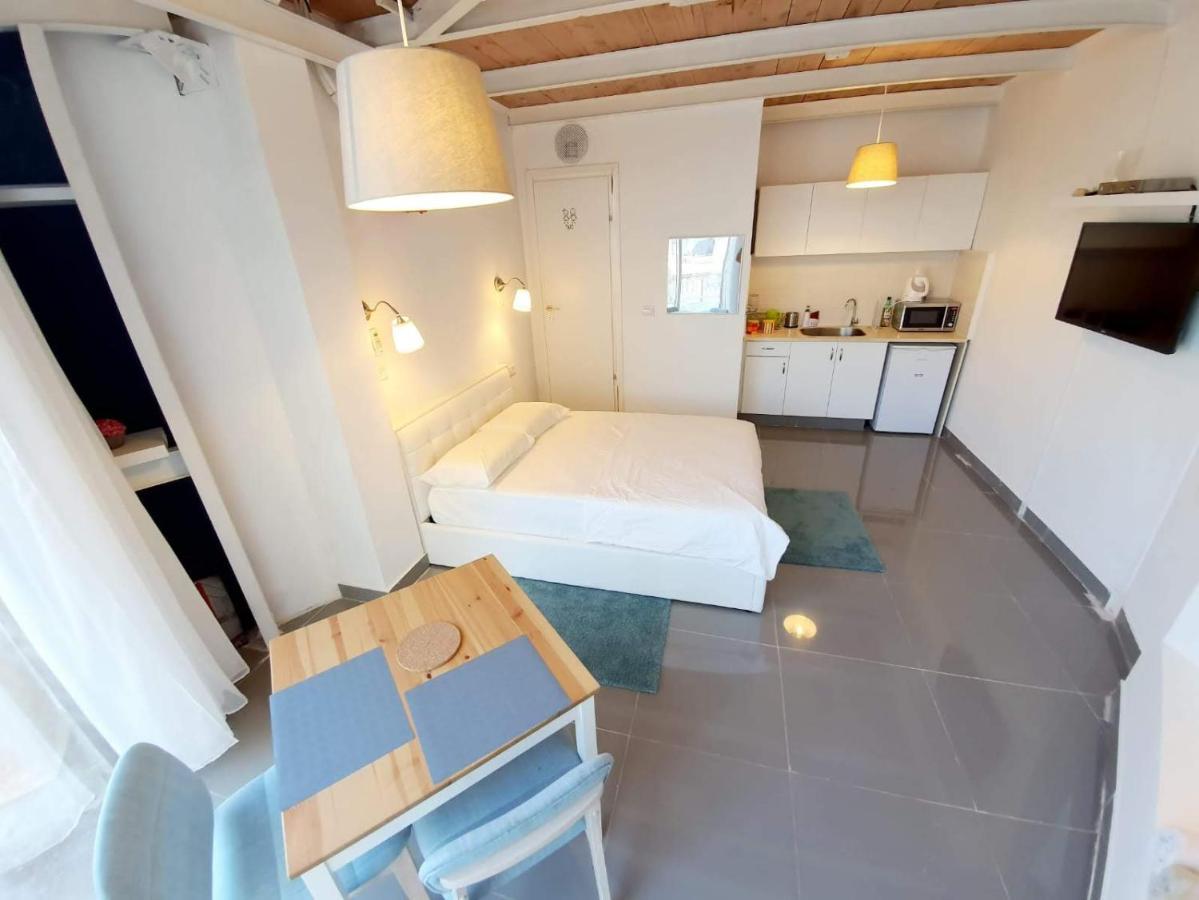 Agas Holiday Apartments Family Tiberias Exterior photo